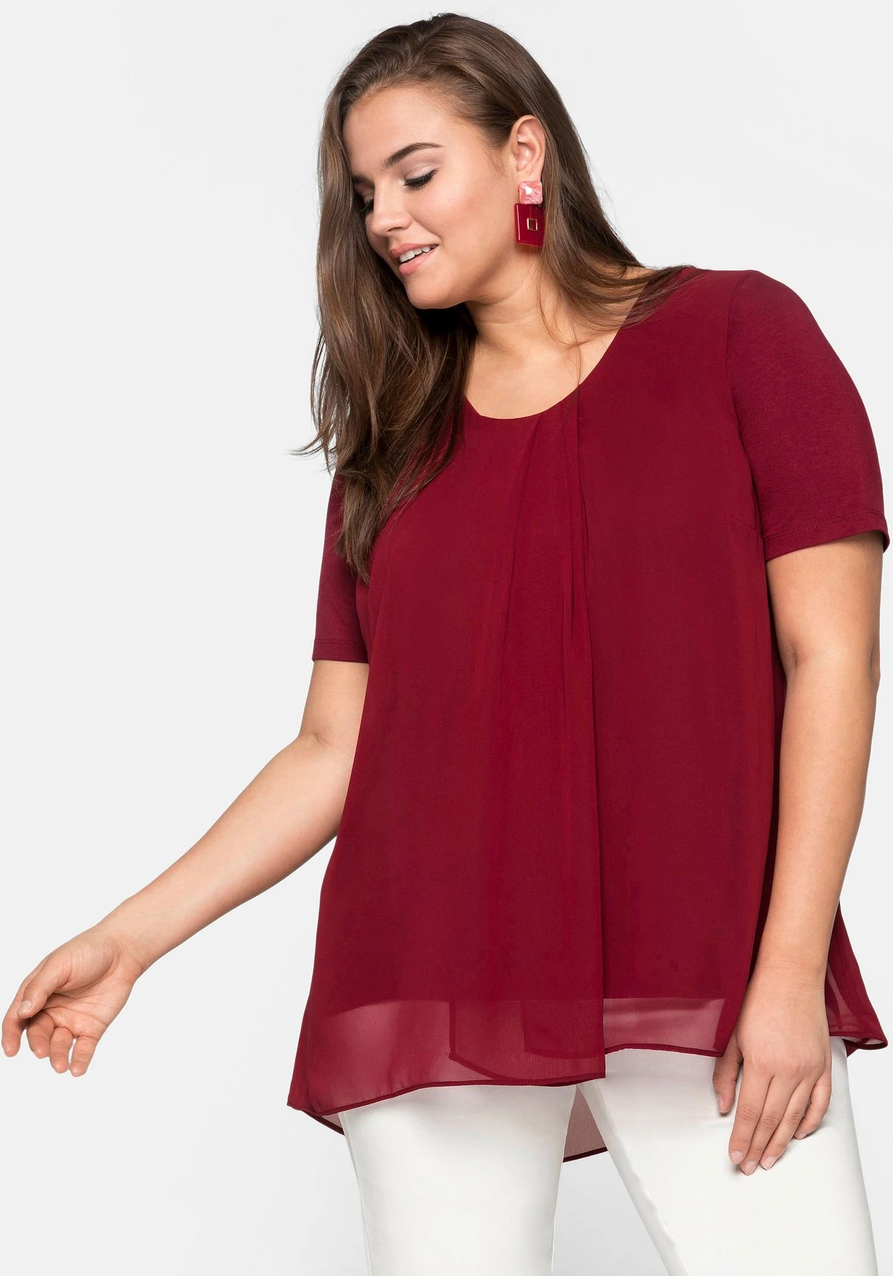 Sheego Blusenshirt Mit Gelegten Falten, Im Lagenlook 1 Sheego Blusenshirt Mit Gelegten Falten, Im Lagenlook