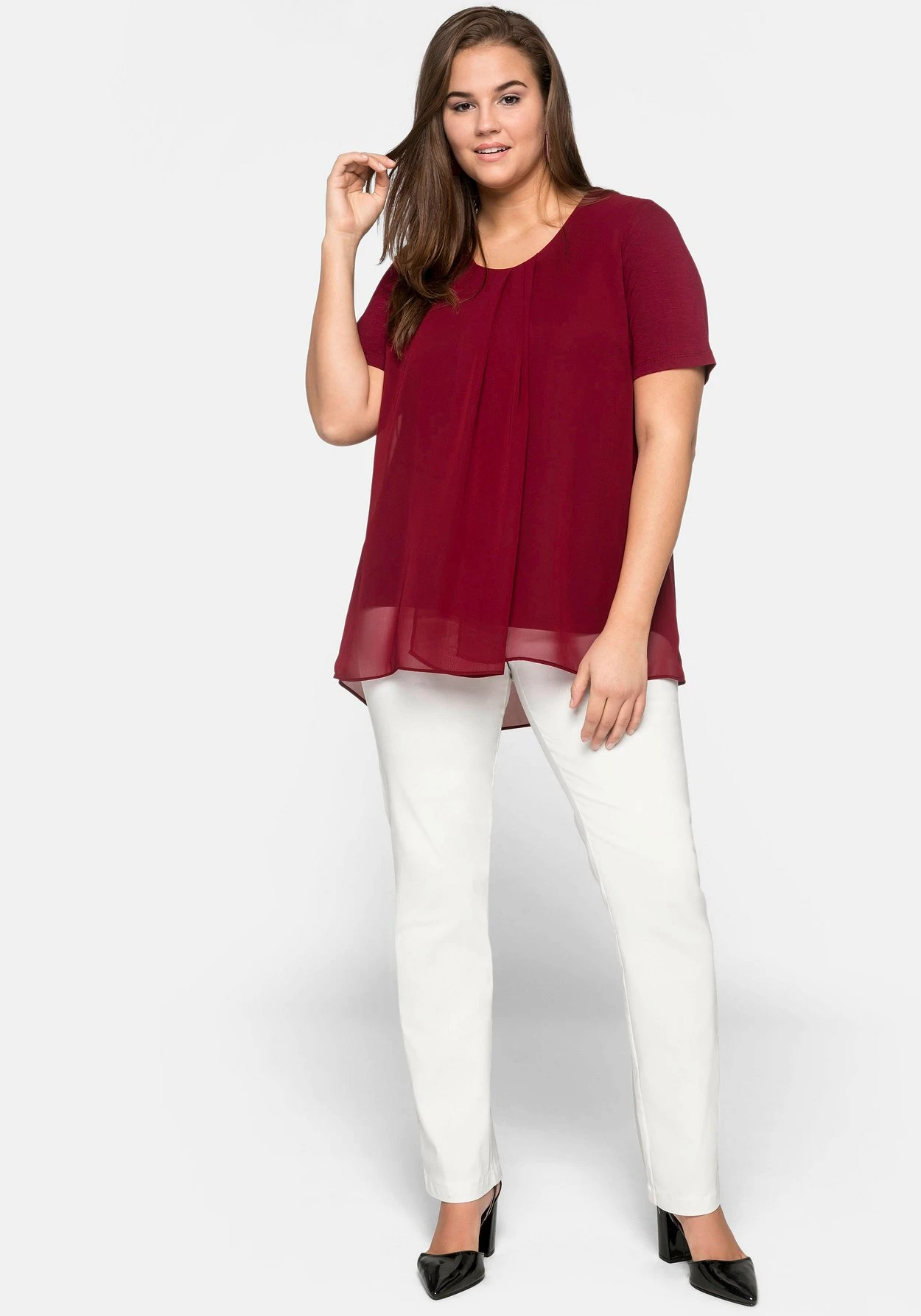 Sheego Blusenshirt Mit Gelegten Falten, Im Lagenlook 4 Sheego Blusenshirt Mit Gelegten Falten, Im Lagenlook – Bild 4