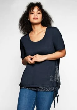 Sheego Shirt In 2-in-1-Optik Mit Print Und Tunnelzug -Shego Kleidung Geschaft 13877500018 04AM0 00 SH