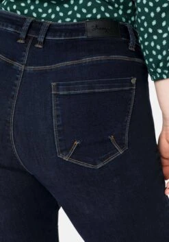 Sheego Bootcut Jeans Mit REPREVE® Polyesterfasern 14 Sheego Bootcut Jeans Mit REPREVE® Polyesterfasern -Shego Kleidung Geschaft 14018100332 0436O 02 SH