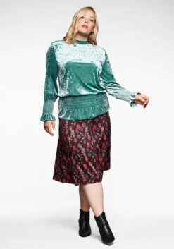 Sheego Langarmshirt Aus Samt, Gesmokt Und Mit Rüschen 9 Sheego Langarmshirt Aus Samt, Gesmokt Und Mit Rüschen -Shego Kleidung Geschaft 14090200164 0456R 01 SH