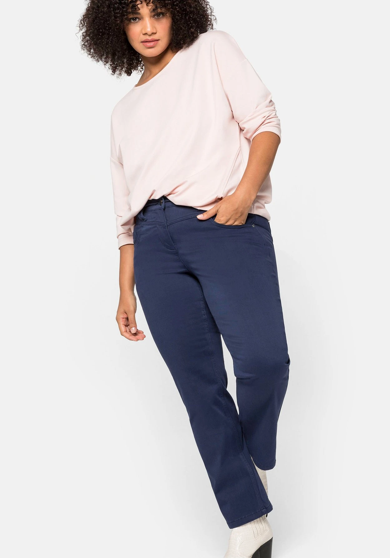 Sheego Gerade Twill-Hose In Extrakurzer Petite-Länge 8 Sheego Gerade Twill-Hose In Extrakurzer Petite-Länge – Bild 8