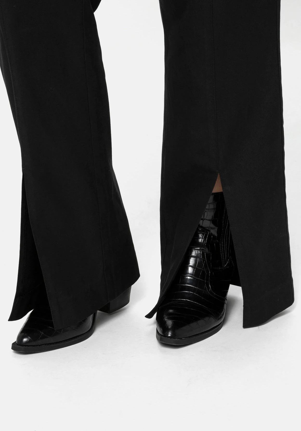 Sheego Gerade Hose Mit Schlitzen Vorn Im Saum 6 Sheego Gerade Hose Mit Schlitzen Vorn Im Saum – Bild 6