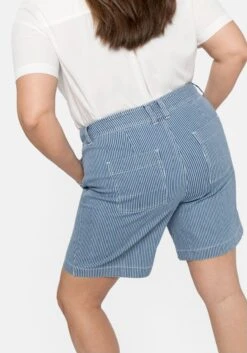 Sheego Bermuda-Jeans Mit Alloverstreifen Und Saumaufschlag 15 Sheego Bermuda-Jeans Mit Alloverstreifen Und Saumaufschlag -Shego Kleidung Geschaft 14381700053 04BI8 02 SH