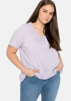 Sheego Shirt Mit Dezenter Spitze Und Raffung Am Ausschnitt 11 Sheego Shirt Mit Dezenter Spitze Und Raffung Am Ausschnitt -Shego Kleidung Geschaft 14385000243 04BNW 02 SH