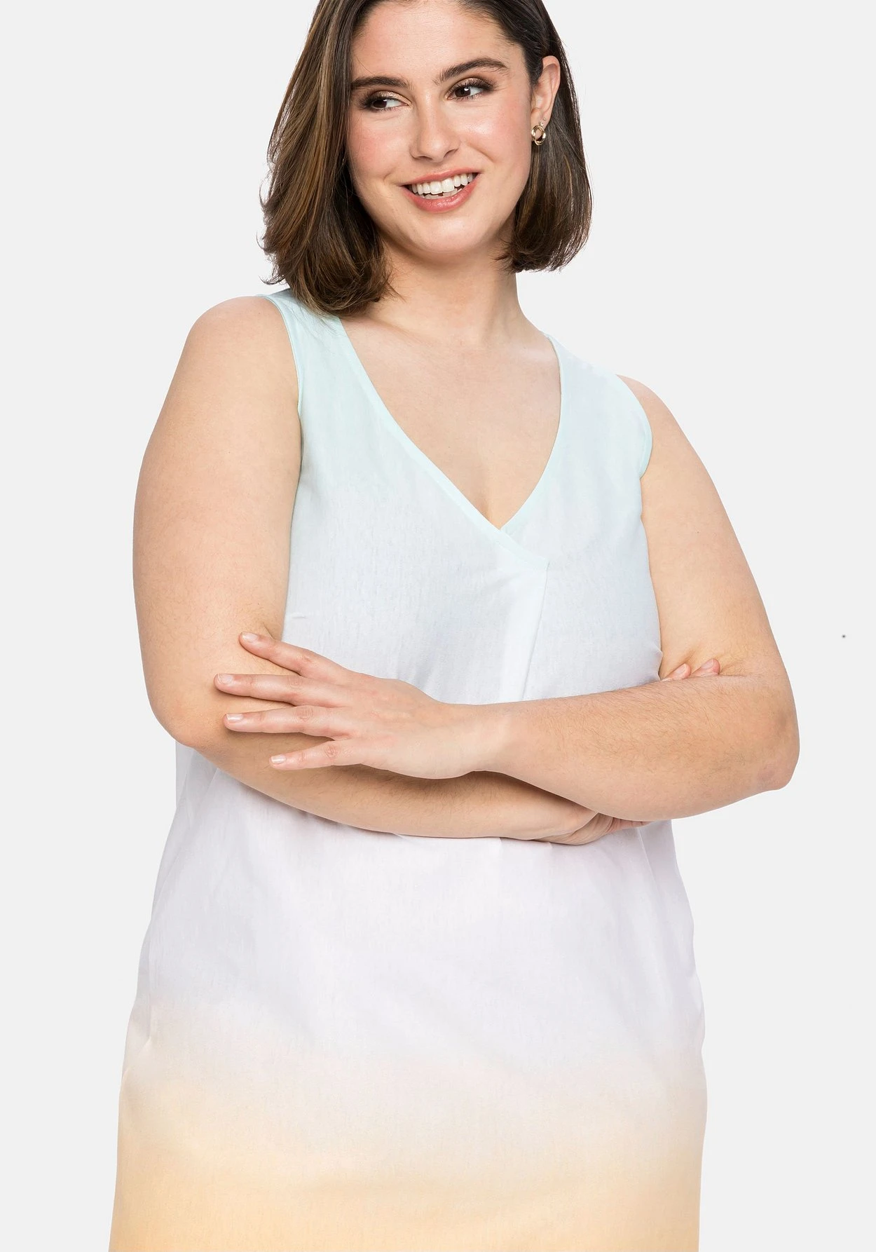 Sheego Ärmelloses Shirtkleid In Batik-Optik, In A-Linie 5 Sheego Ärmelloses Shirtkleid In Batik-Optik, In A-Linie – Bild 5