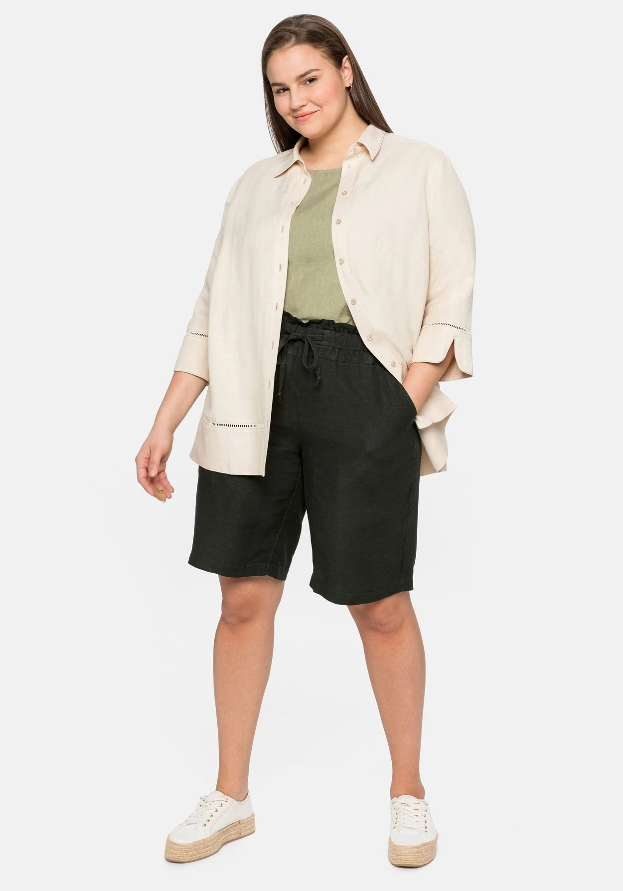 Sheego Bluse Im Leinen-Mix, Mit Lochmusterdetails 4 Sheego Bluse Im Leinen-Mix, Mit Lochmusterdetails – Bild 4