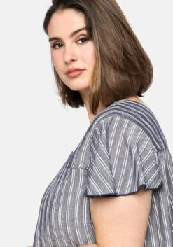 Sheego Tunika Mit Streifen Und Karree-Ausschnitt 10 Sheego Tunika Mit Streifen Und Karree-Ausschnitt -Shego Kleidung Geschaft 14405100018 04CU1 02 SH