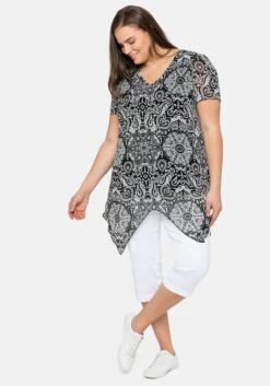 Chiffon-Tunika Mit Alloverdruck Und Zipfelsaum 9 Chiffon-Tunika Mit Alloverdruck Und Zipfelsaum -Shego Kleidung Geschaft 14415701986 04CI9 02 SH