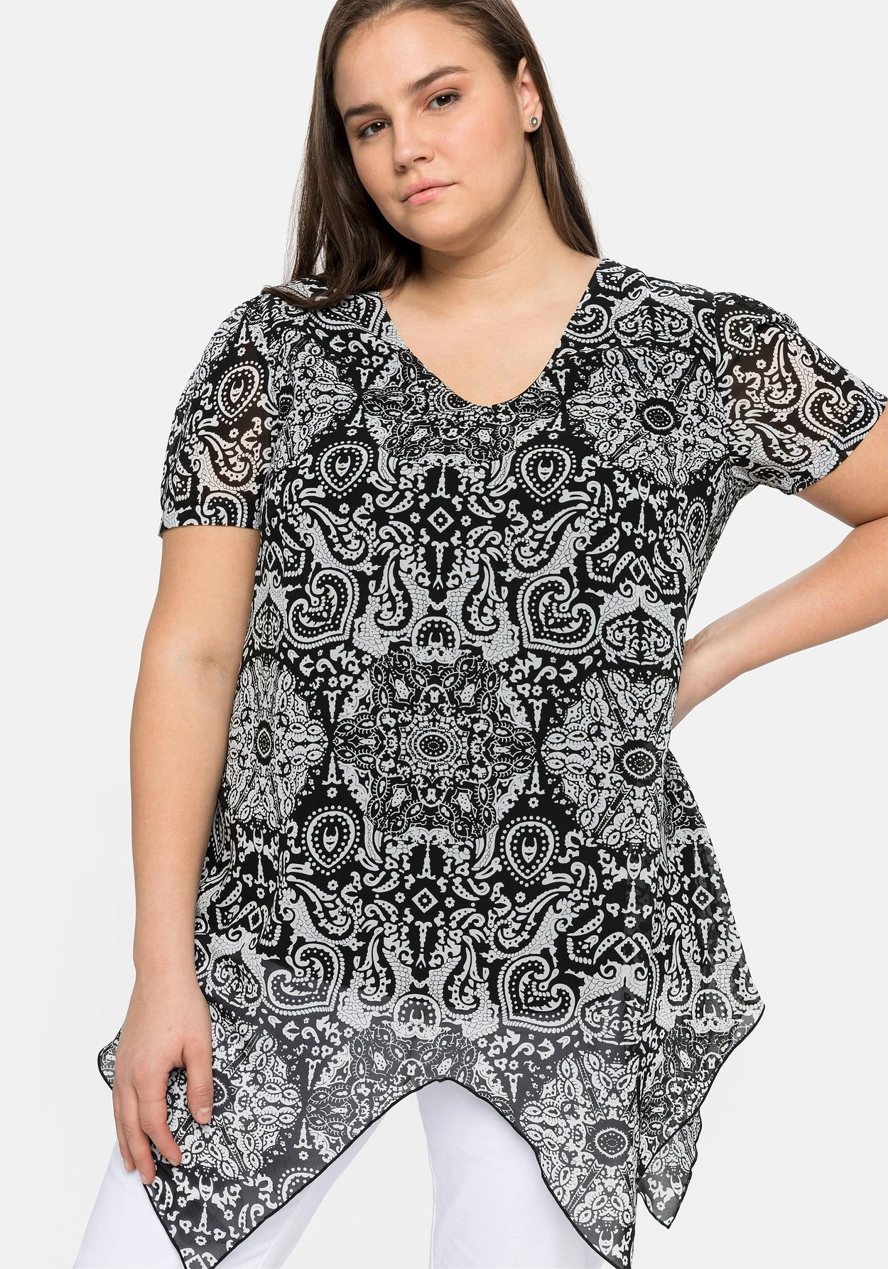 Chiffon-Tunika Mit Alloverdruck Und Zipfelsaum 6 Chiffon-Tunika Mit Alloverdruck Und Zipfelsaum – Bild 6