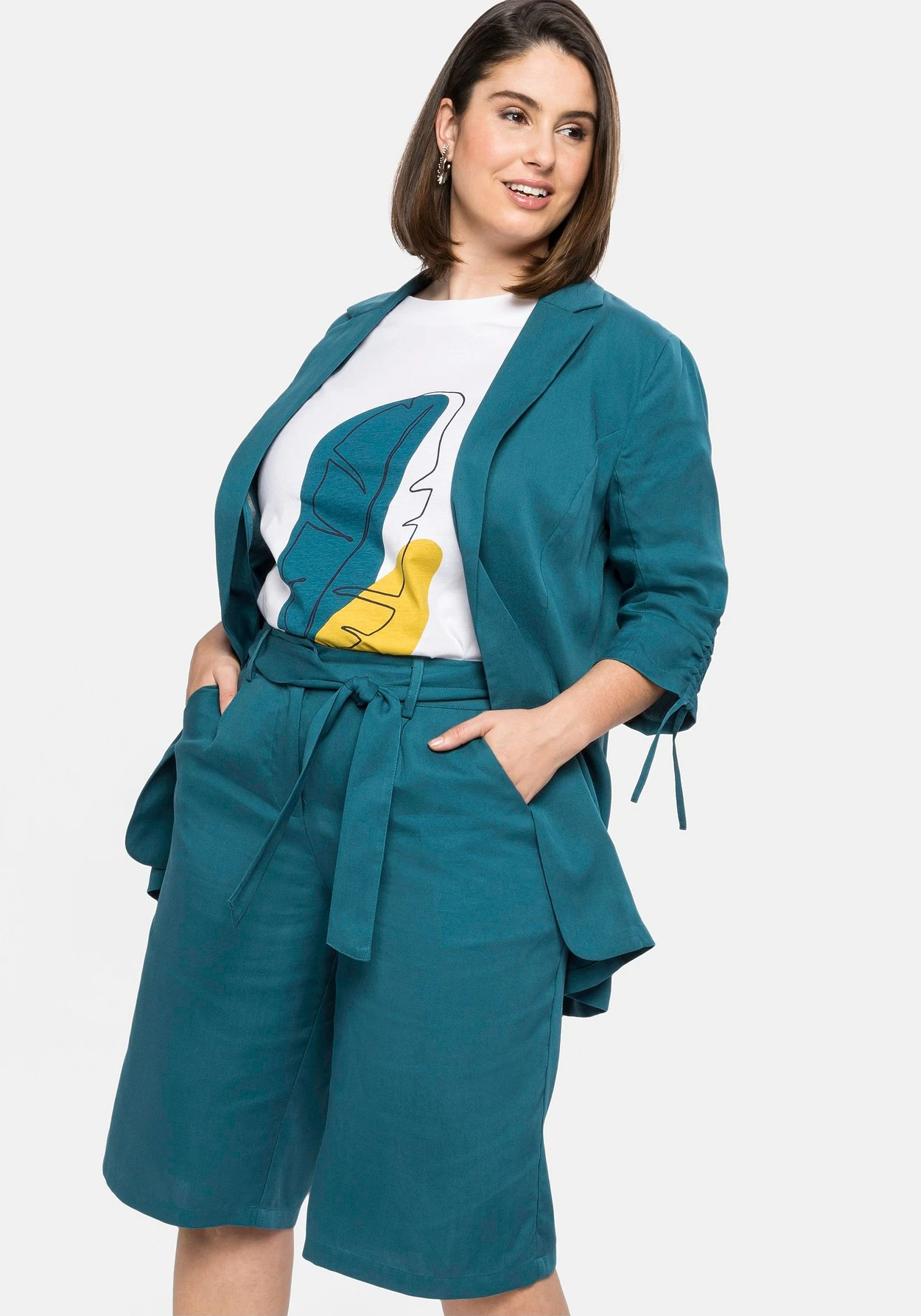 Sheego Bermudas Mit Stoffgürtel, Aus TENCEL™ Lyocell 7 Sheego Bermudas Mit Stoffgürtel, Aus TENCEL™ Lyocell – Bild 7