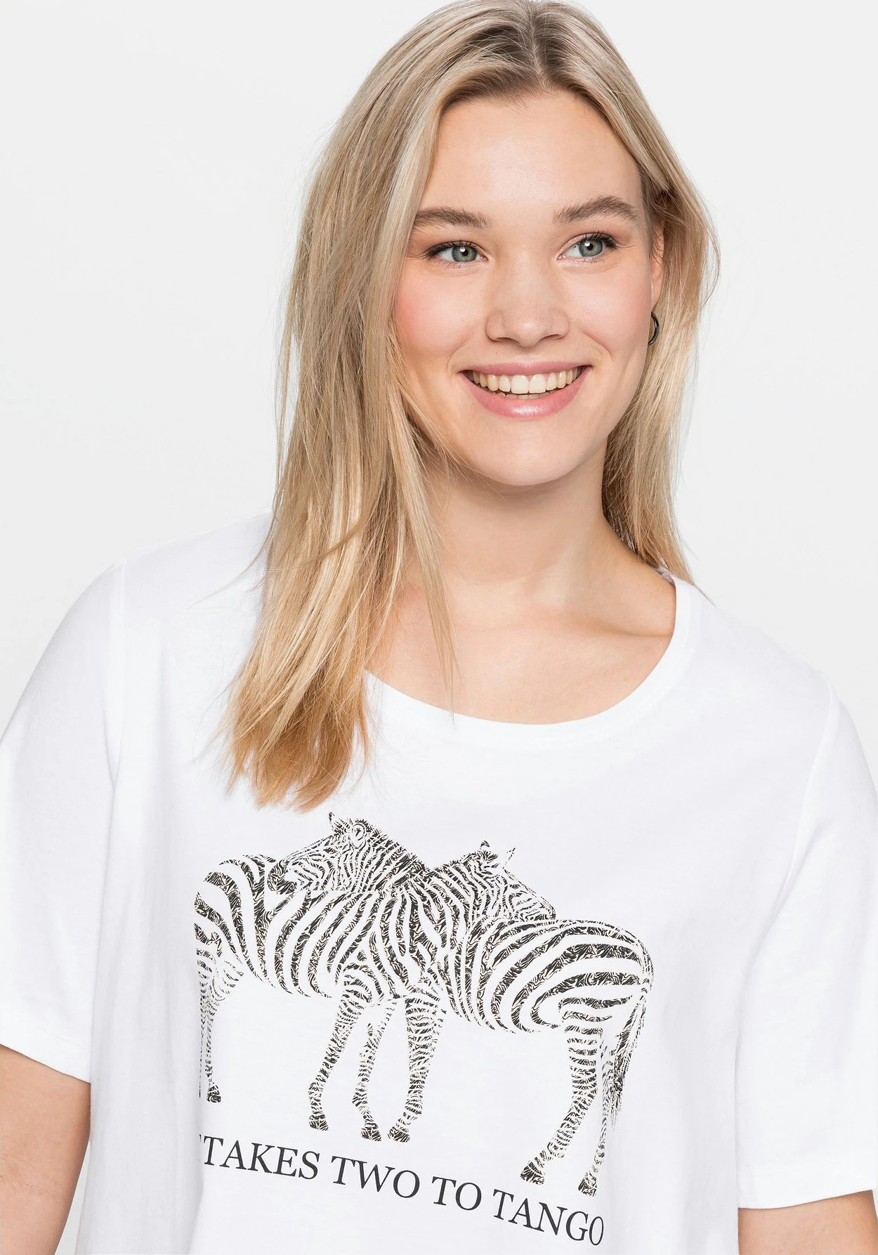 Sheego Shirt In Leichter A-Linie, Mit Zebra-Frontdruck 5 Sheego Shirt In Leichter A-Linie, Mit Zebra-Frontdruck – Bild 5