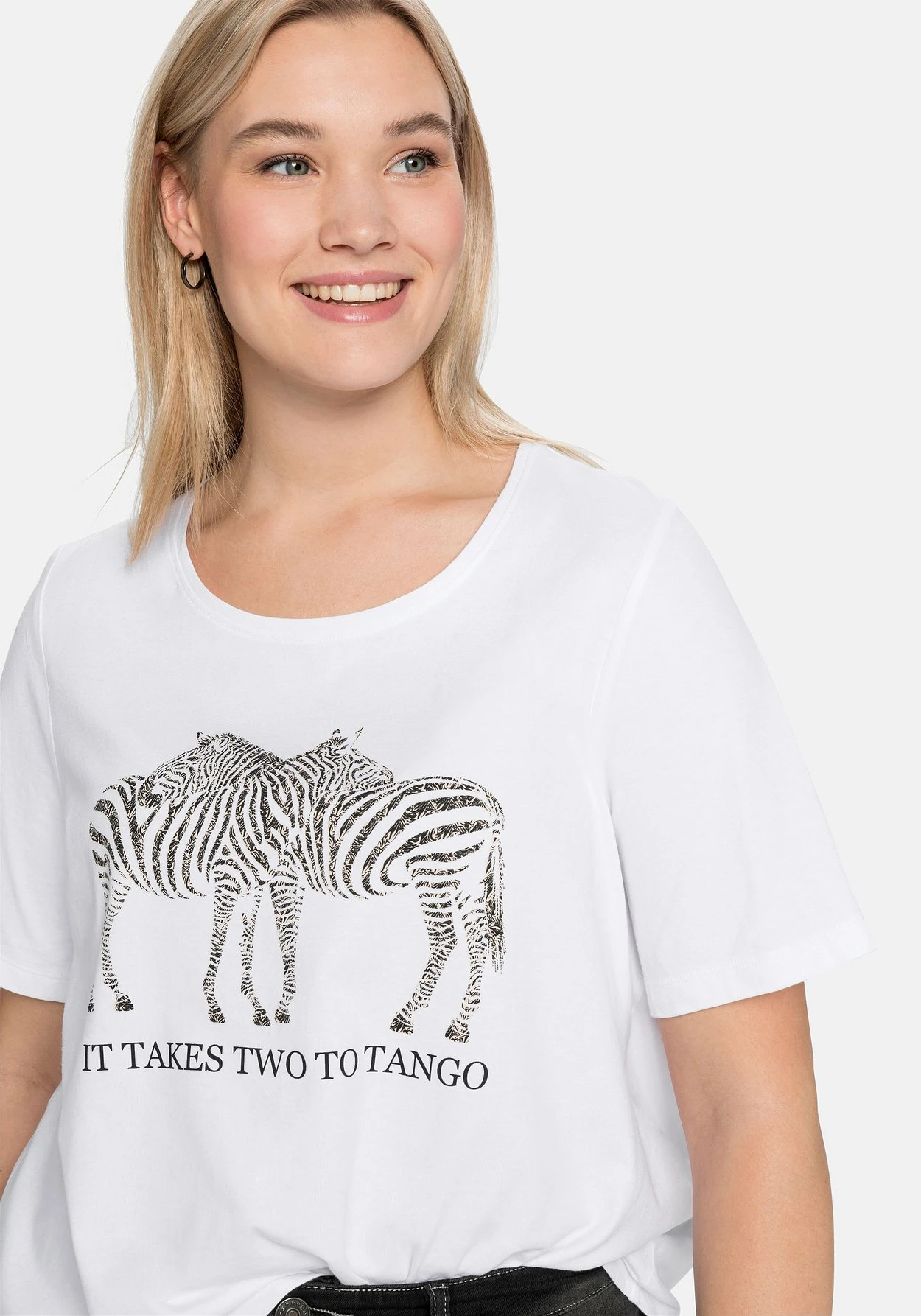 Sheego Shirt In Leichter A-Linie, Mit Zebra-Frontdruck 6 Sheego Shirt In Leichter A-Linie, Mit Zebra-Frontdruck – Bild 6