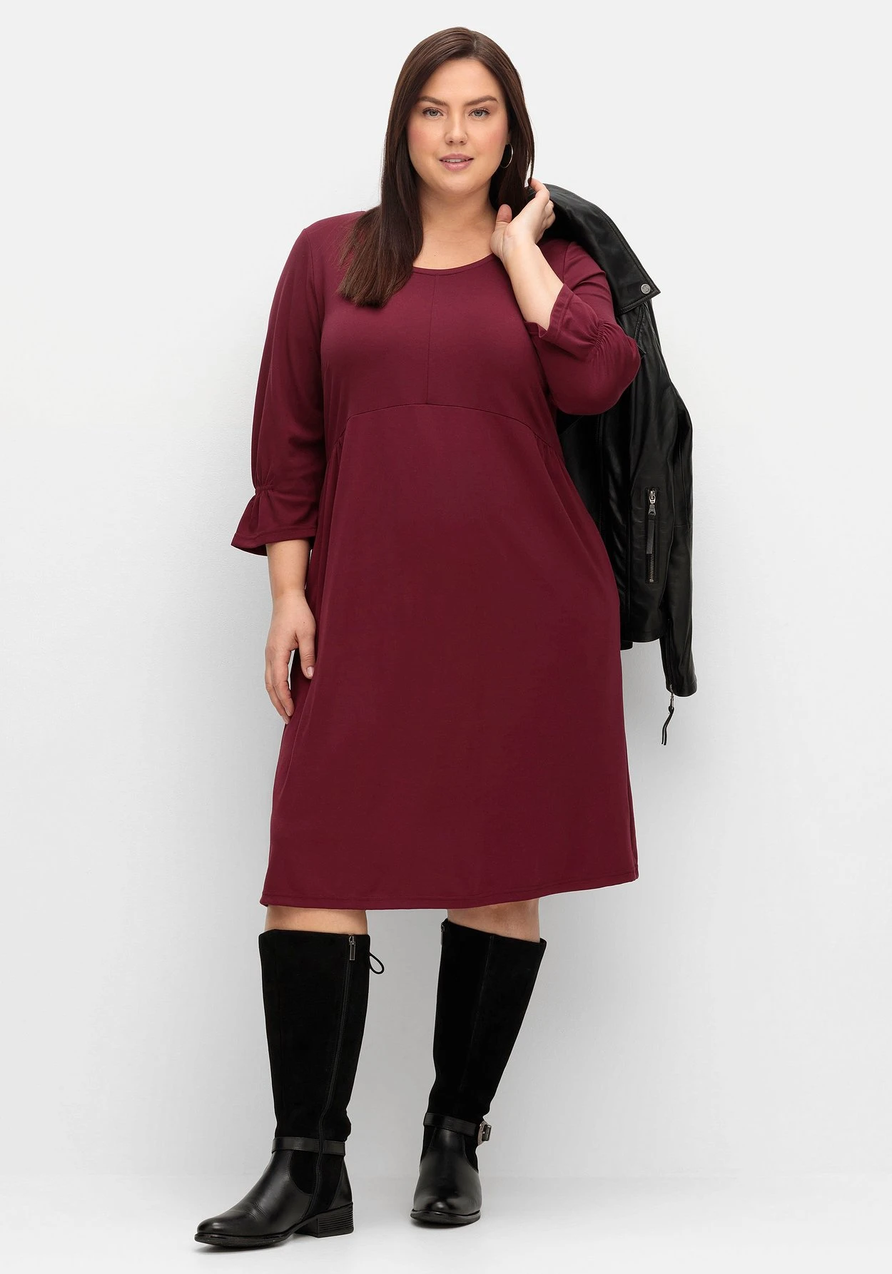 Sheego Shirtkleid Mit Gerafften 3/4-Ärmeln 1 Sheego Shirtkleid Mit Gerafften 3/4-Ärmeln