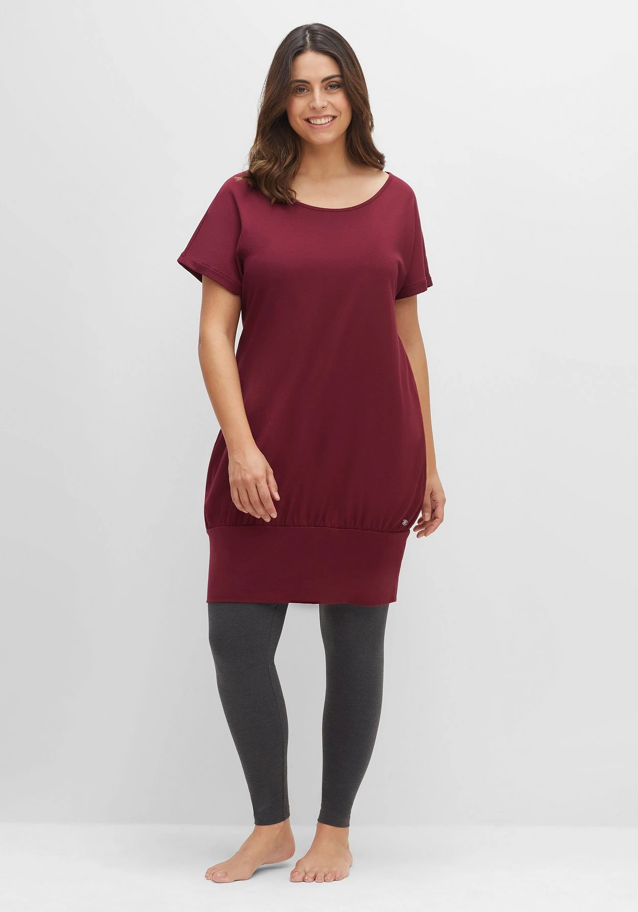 Sheego Relaxkleid Mit Eingrifftaschen Und Breitem Saum 1 Sheego Relaxkleid Mit Eingrifftaschen Und Breitem Saum