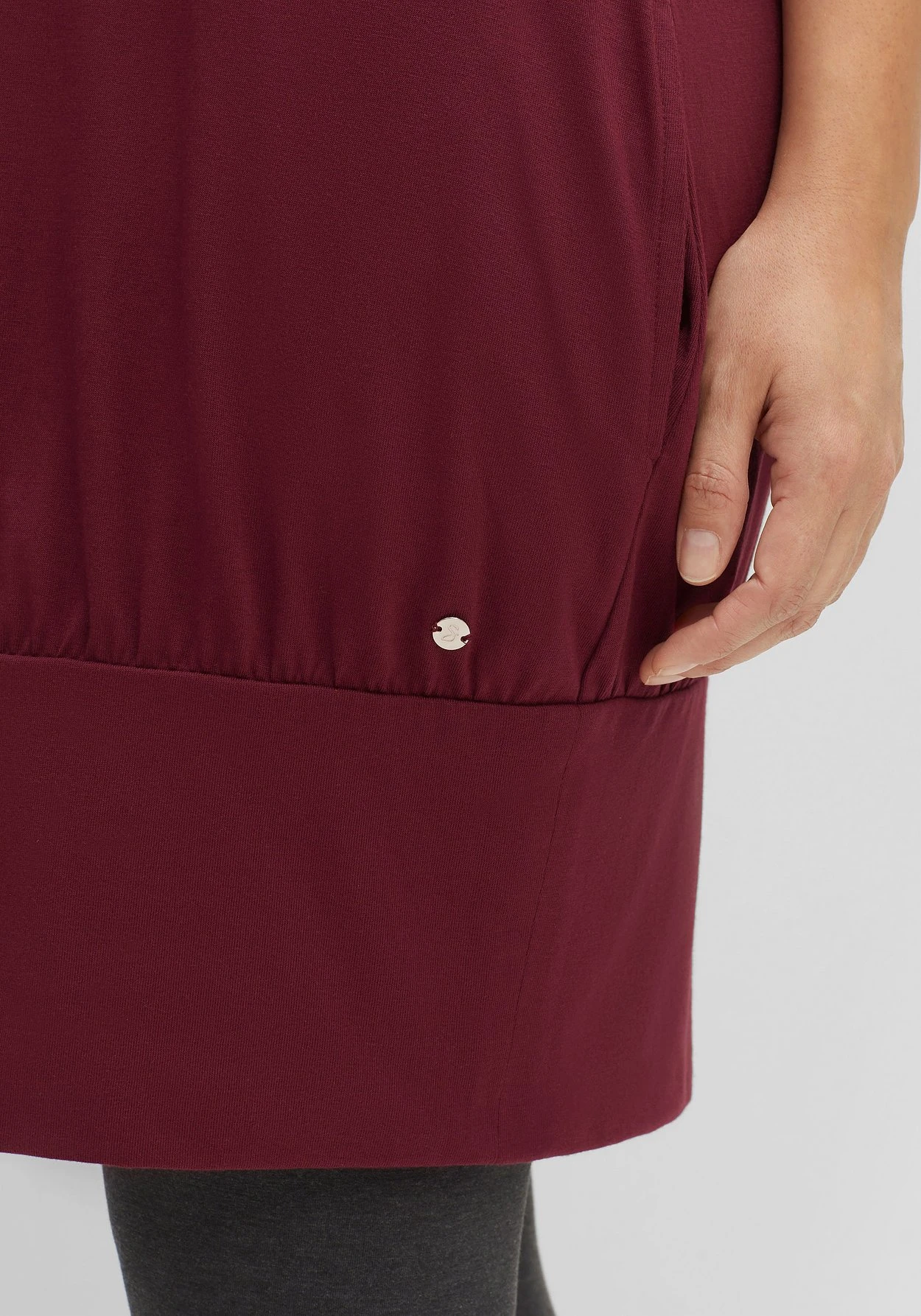 Sheego Relaxkleid Mit Eingrifftaschen Und Breitem Saum 5 Sheego Relaxkleid Mit Eingrifftaschen Und Breitem Saum – Bild 5