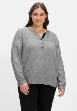 Sheego Karierte Tunika Mit V-Ausschnitt Und Kurzer Knopfleiste