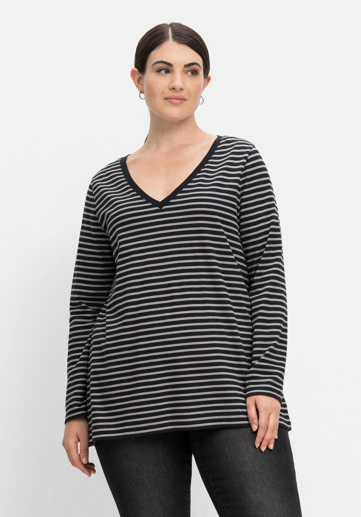 Sheego Langarmshirt Mit Streifen Und Unifarbenem Top 5 Sheego Langarmshirt Mit Streifen Und Unifarbenem Top – Bild 5