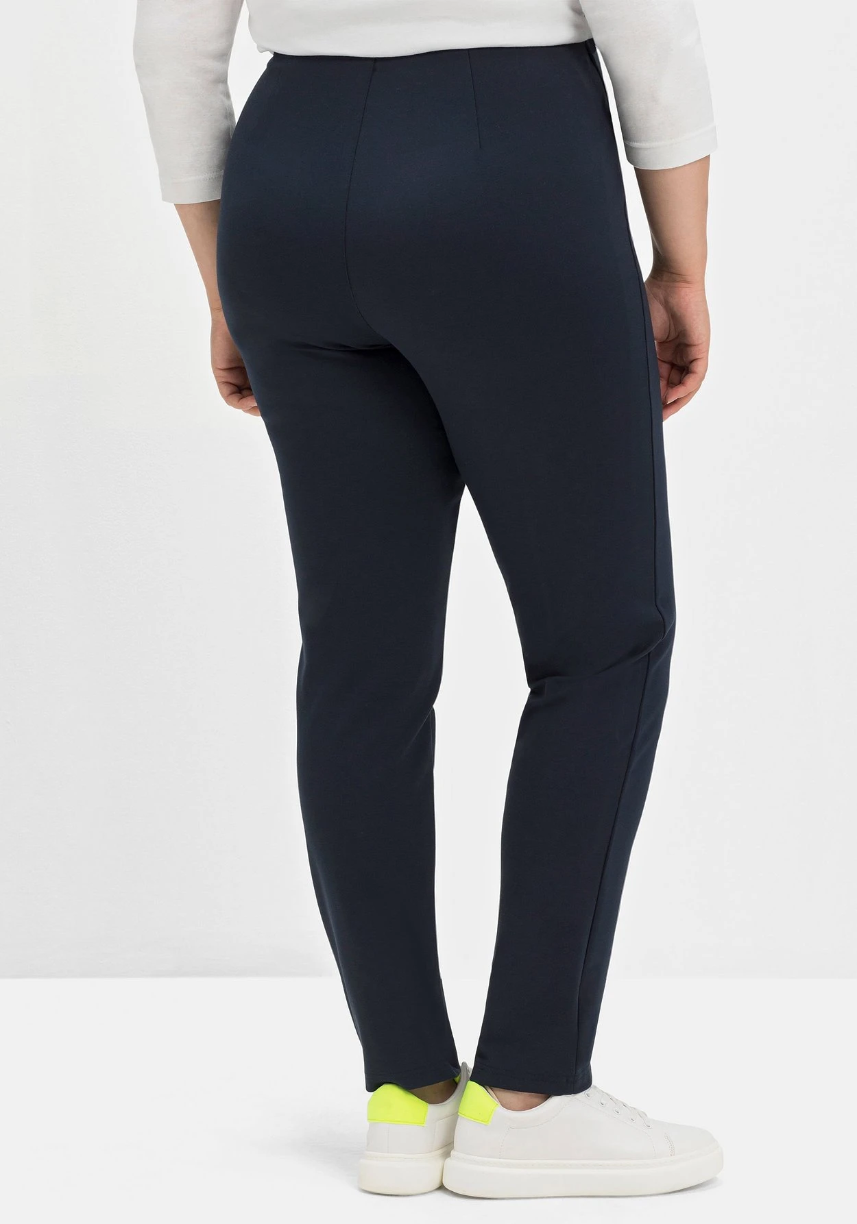 Sheego Jerseyhose Aus Interlock, Schmale Beinform 3 Sheego Jerseyhose Aus Interlock, Schmale Beinform – Bild 3