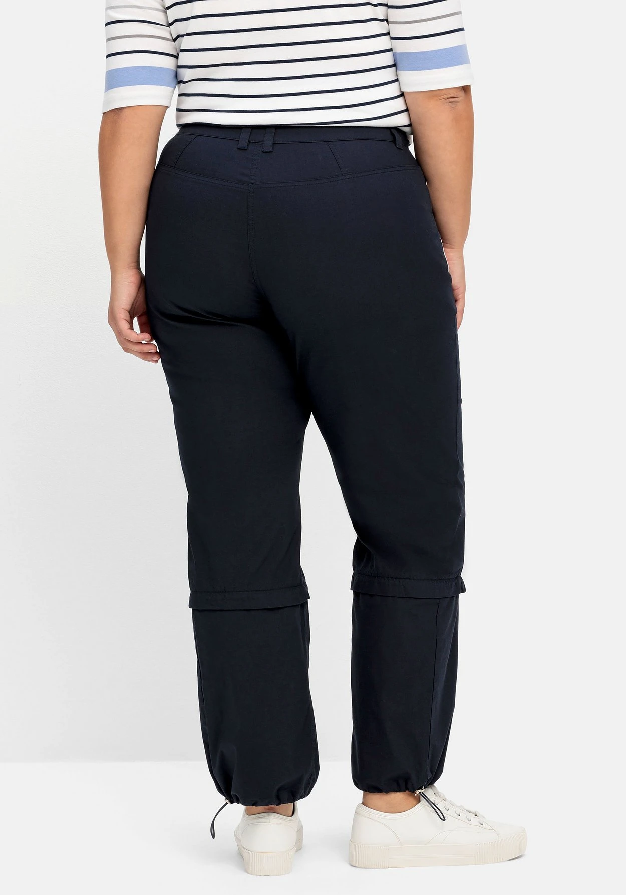 Sheego Cargohose Mit Abzippbaren Hosenbeinen 7 Sheego Cargohose Mit Abzippbaren Hosenbeinen – Bild 7