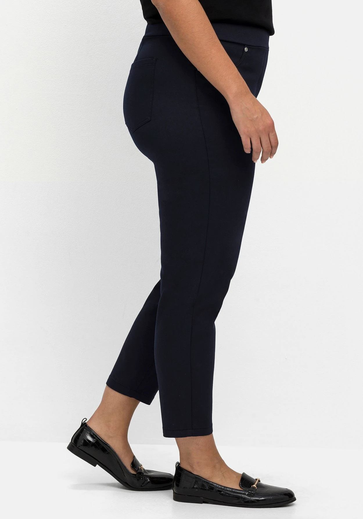 Sheego Schmale 7/8-Stretchhose Mit Elastischem Bund 2 Sheego Schmale 7/8-Stretchhose Mit Elastischem Bund – Bild 2