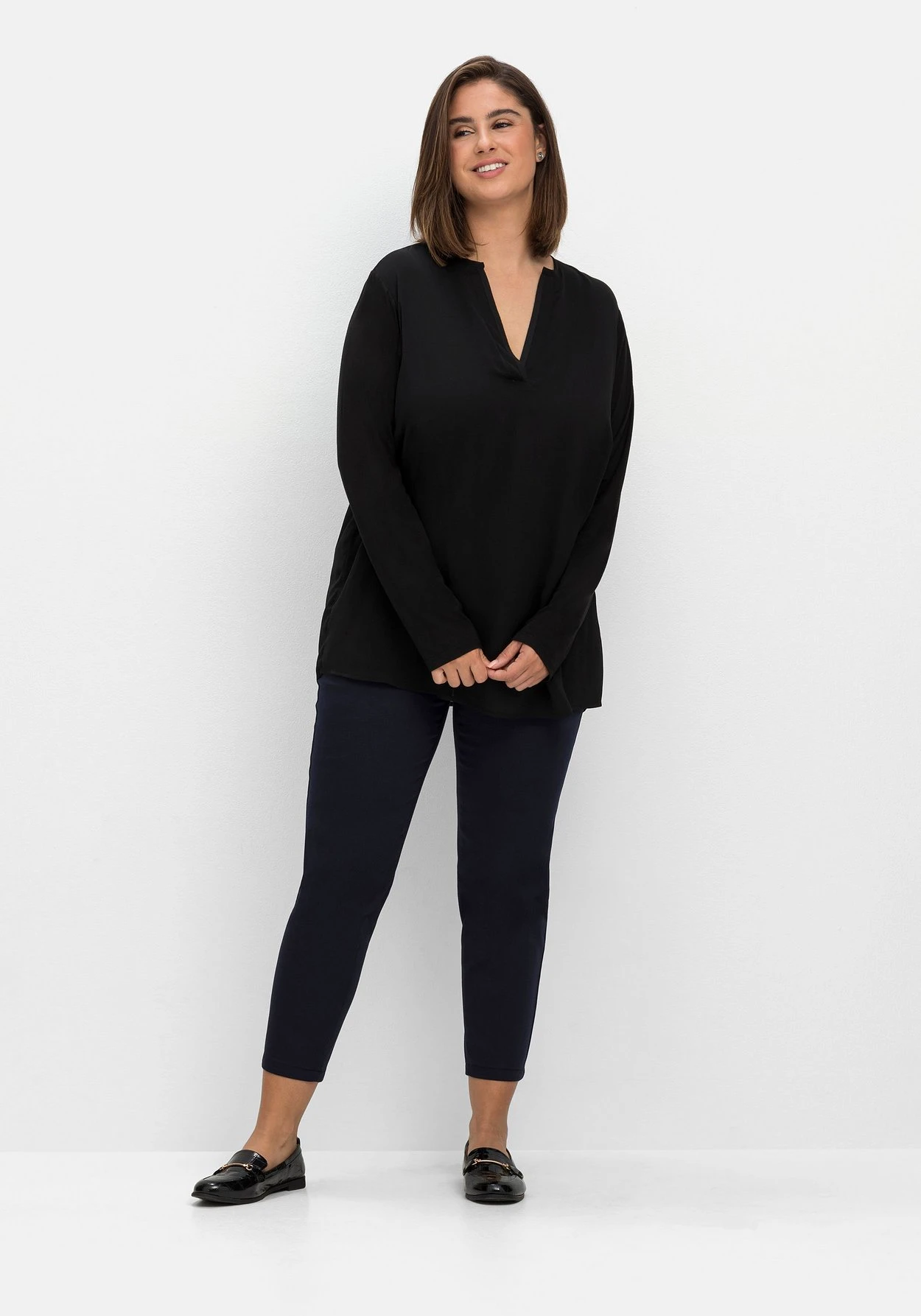 Sheego Schmale 7/8-Stretchhose Mit Elastischem Bund 1 Sheego Schmale 7/8-Stretchhose Mit Elastischem Bund