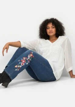 Bootcut-Jeans Mit Blumenstickerei Seitlich Am Bein 10 Bootcut-Jeans Mit Blumenstickerei Seitlich Am Bein -Shego Kleidung Geschaft 14696300053 04M7A 02 SH