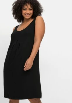 Sheego Knielanges Strandkleid Mit Kellerfalte Vorn 11 Sheego Knielanges Strandkleid Mit Kellerfalte Vorn -Shego Kleidung Geschaft 14705300289 04MIS 02 SH