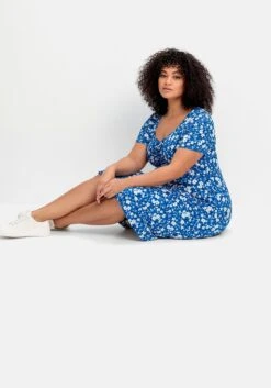 Jerseykleid Mit Blumendruck Und Herzausschnitt 11 Jerseykleid Mit Blumendruck Und Herzausschnitt -Shego Kleidung Geschaft 14821301463 04PLJ 02 SH