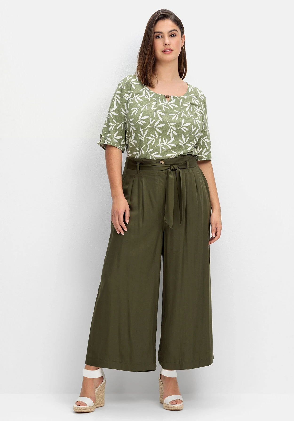 Sheego Culotte Mit High-Waist-Bund Und Stoffgürtel 1 Sheego Culotte Mit High-Waist-Bund Und Stoffgürtel