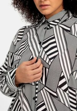 Sheego Lange Hemdbluse Mit Grafischem Muster 10 Sheego Lange Hemdbluse Mit Grafischem Muster -Shego Kleidung Geschaft 14824402231 04PVJ 02 SH