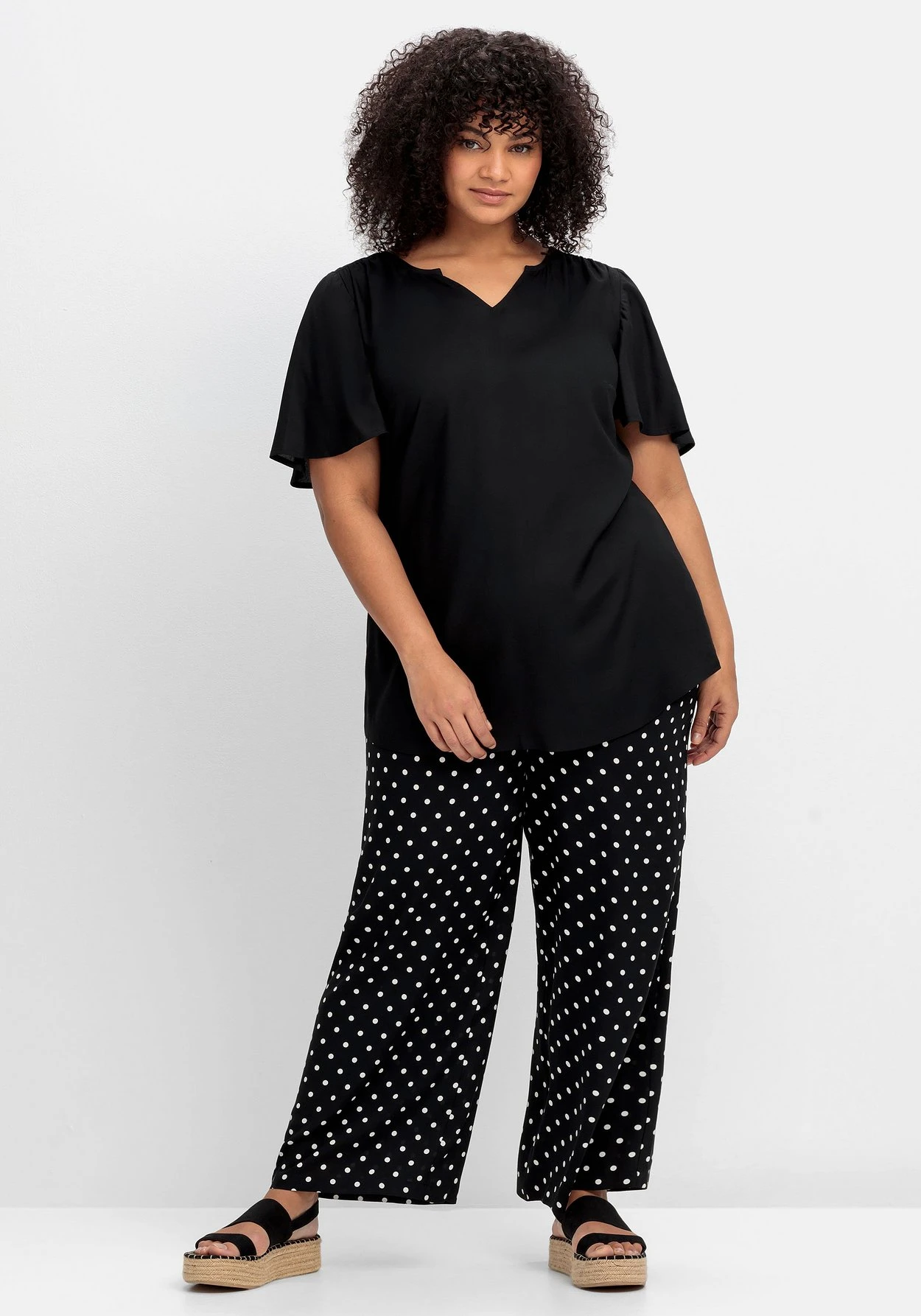 Sheego Tunika Mit Weitem Ärmel, In Leichter A-Linie 4 Sheego Tunika Mit Weitem Ärmel, In Leichter A-Linie – Bild 4