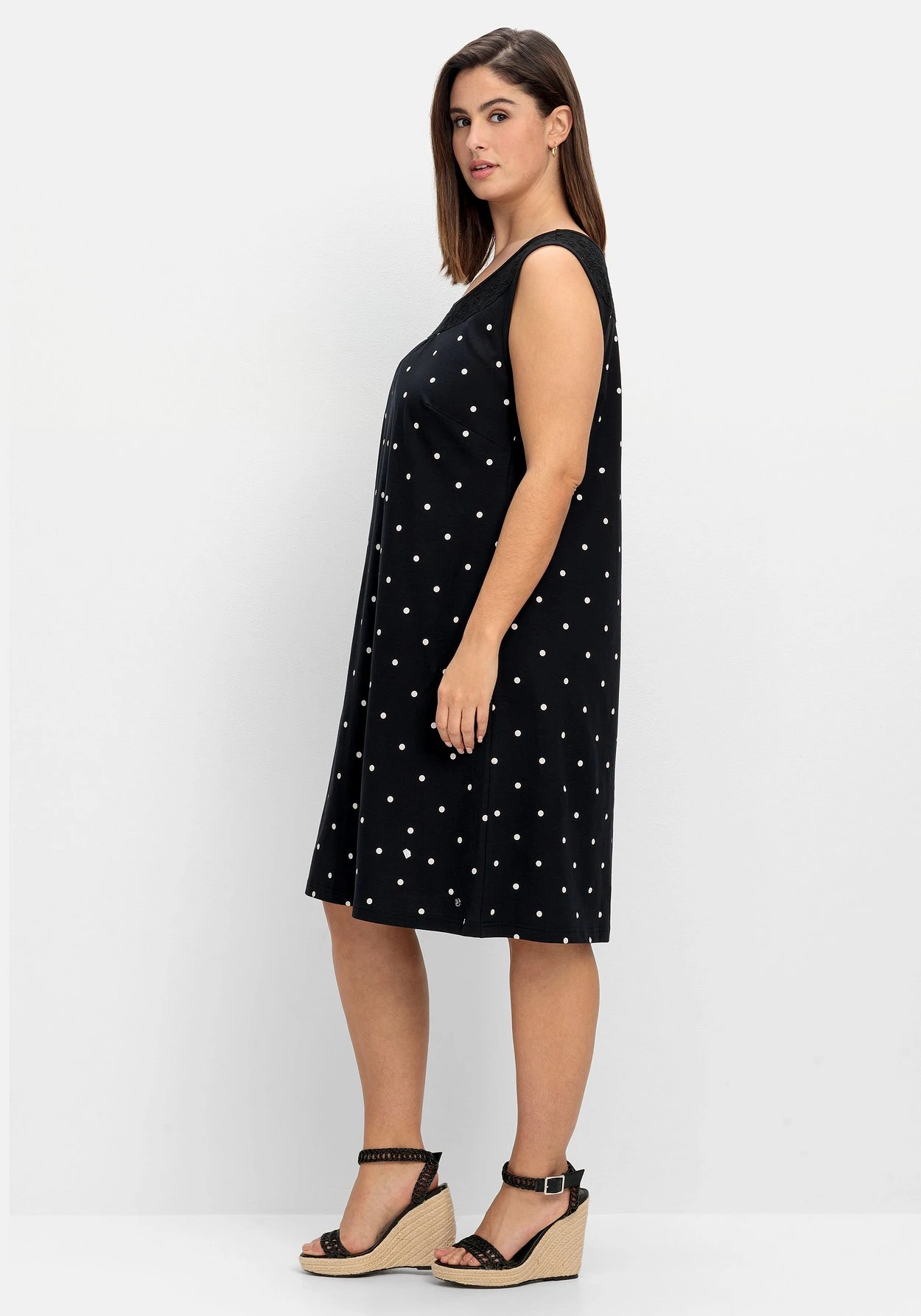 Sheego Ärmelloses Jerseykleid Mit Punktedruck 2 Sheego Ärmelloses Jerseykleid Mit Punktedruck – Bild 2