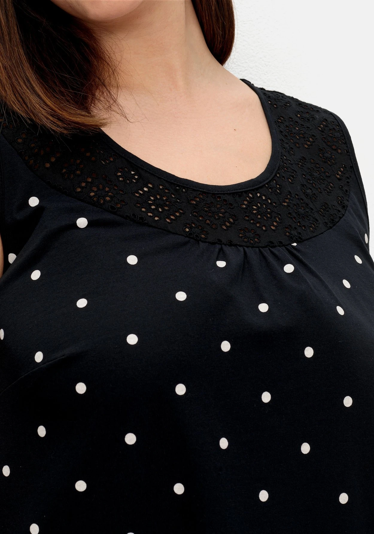 Sheego Ärmelloses Jerseykleid Mit Punktedruck 5 Sheego Ärmelloses Jerseykleid Mit Punktedruck – Bild 5