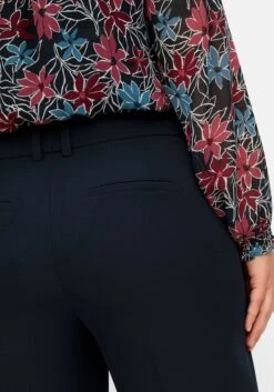 Sheego High-Waist-Hose Mit Bügelfalten, In Karottenform 12 Sheego High-Waist-Hose Mit Bügelfalten, In Karottenform -Shego Kleidung Geschaft 14983900035 04T2Z 02 SH