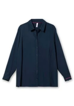 Sheego Twillbluse Mit Wordingprint Am Ärmelsaum 7 Sheego Twillbluse Mit Wordingprint Am Ärmelsaum -Shego Kleidung Geschaft 15012700035 04WOF 00 SH